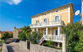 1 Bedroom Gorgeous Apartment In Omisalj